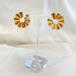 VTG Gold Tone Circle Wavy Earrings AVON Jewelry